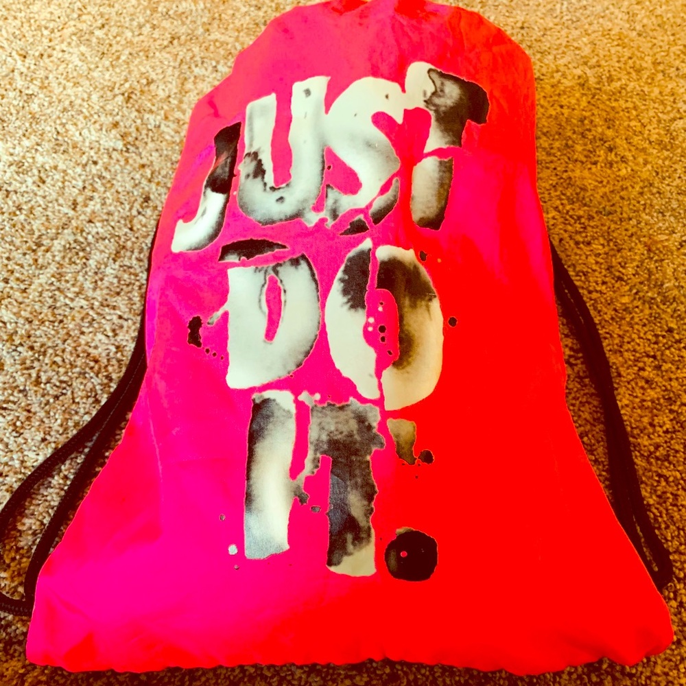 Nike hot pink drawstring backpack